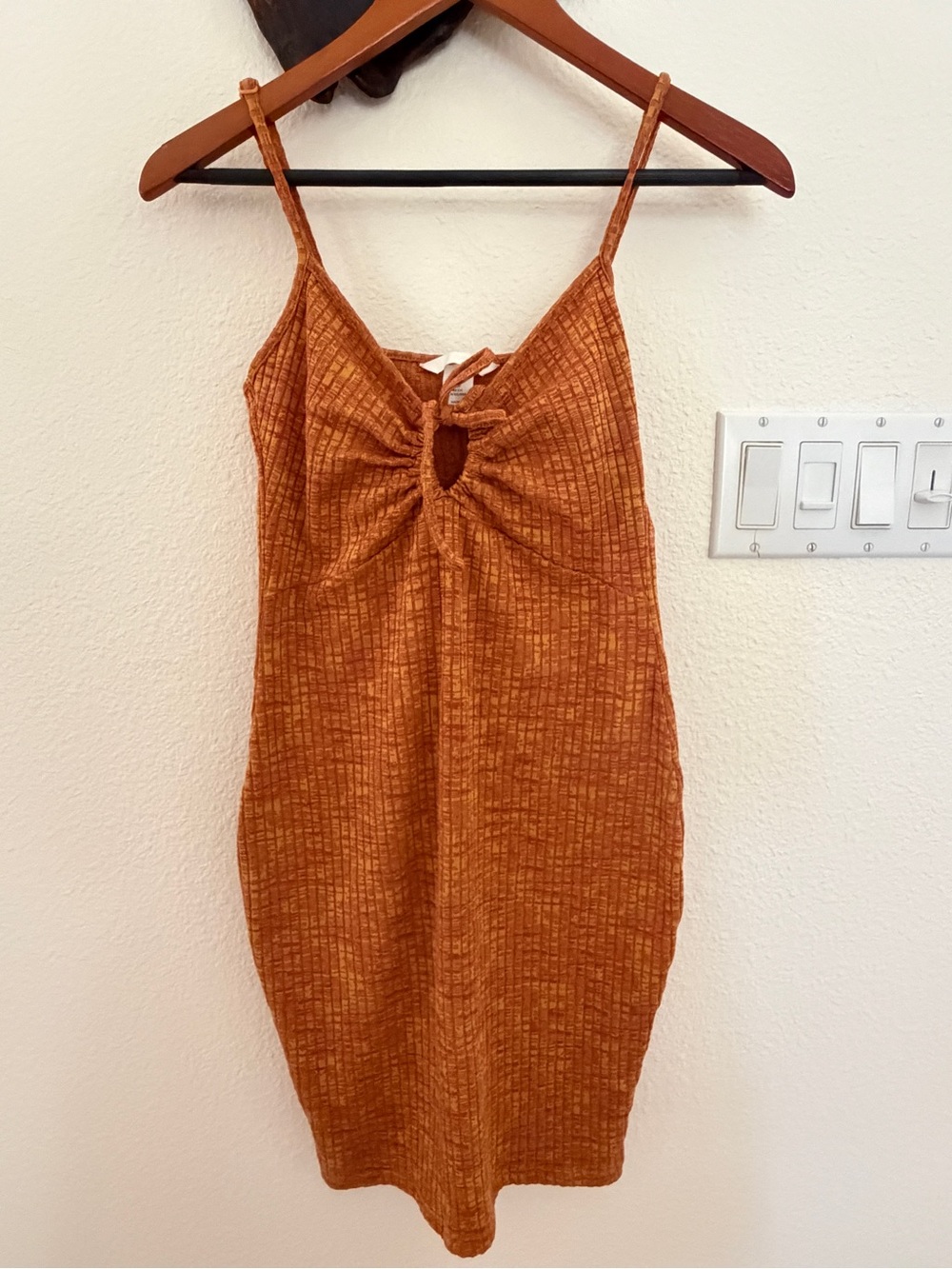 H&M Rust Orange Ribbed Mini Dress with Front Keyhole (Unworn)